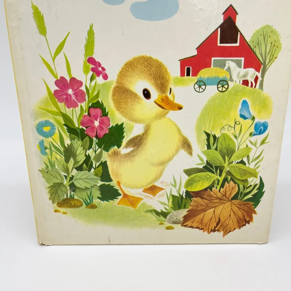 Vintage Golden Press The Fuzzy Duckling Book Kids OS Illustrated Farm Retro